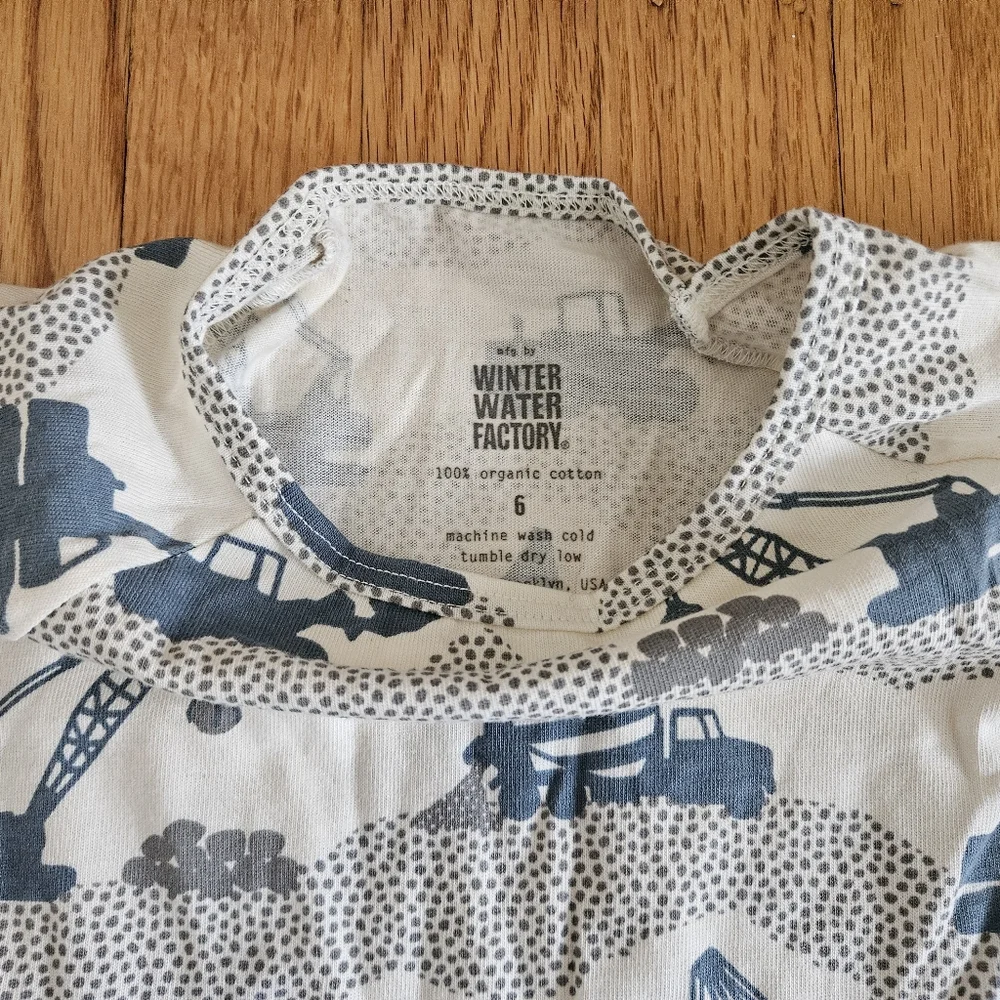 NWOT Winter Water Factory Construction Truck Dress Size 6
